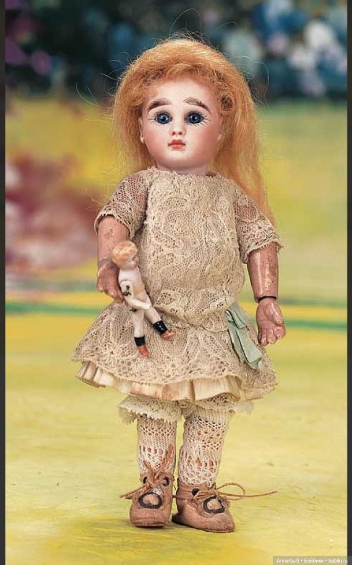 Кукольные платья из кружев, хлопковой сетке и шитья для миньонет