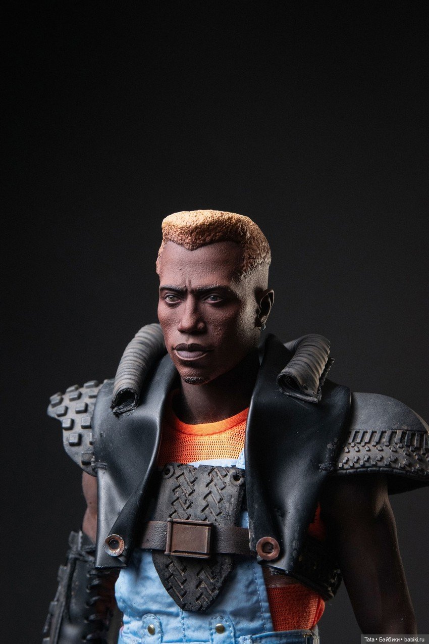 Siberian Custom Studio - фигурка Саймона Феникса (фото 6)