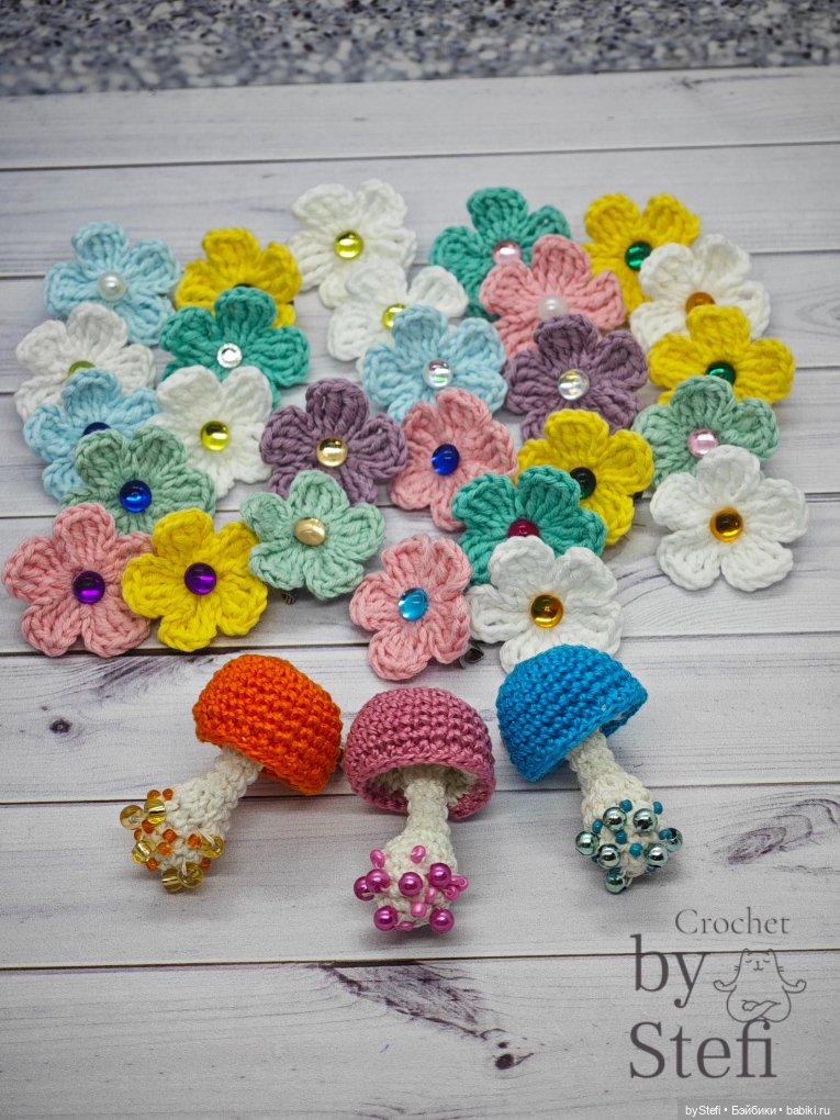 Брошечки к 8 марта — Вязаные игрушки и амигуруми: крючком