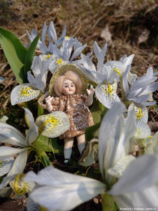 В весеннем лесу — Антикварные куклы Mignonette (Миньонетта): карманные (фото 10)