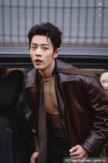 Ван Ибо и Сяо Чжань: стильная фотосессия для ярких воспоминаний