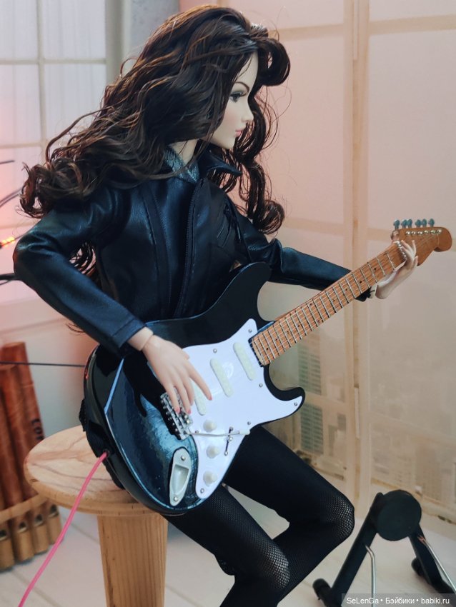 Гитара для Орнеллы — Куклы Integrity Toys (Интегрити): Poppy Parker