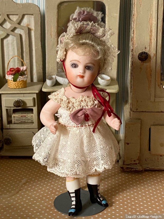 Просто - девочки — Редкие антикварные куклы и реплики: воск