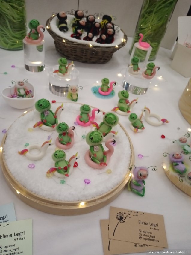 Рисса снова гуляет по Тишинке 08.03.24_часть 2