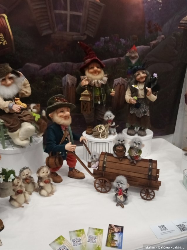 Рисса снова гуляет по Тишинке 08.03.24_часть 1