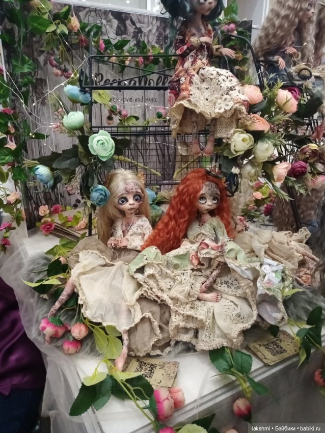 Рисса снова гуляет по Тишинке 08.03.24_часть 2