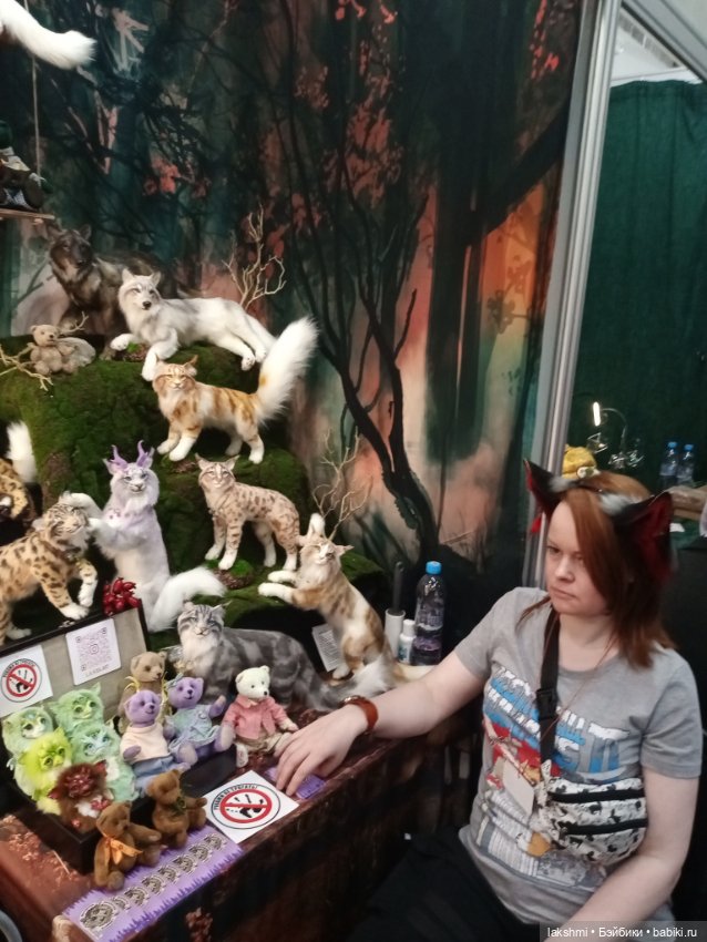 Рисса снова гуляет по Тишинке 08.03.24_часть 1