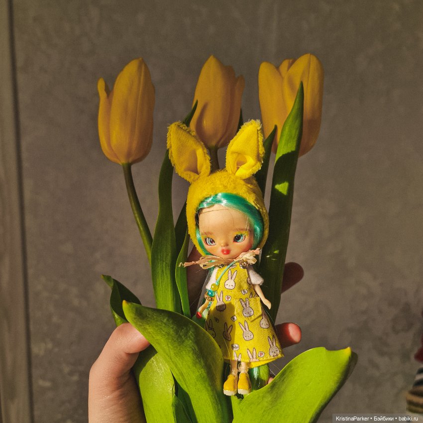 С 8 Марта! 💛💐 — ООАК и репейнт игровых кукол: Bratz (фото 2)