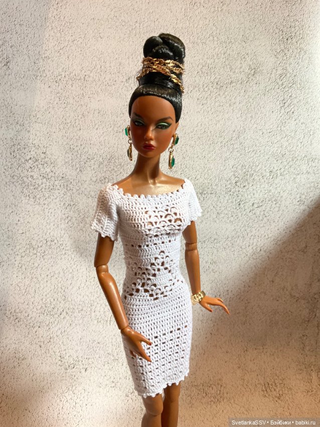 Человеческое платье адаптировано для куклы (фото 7)