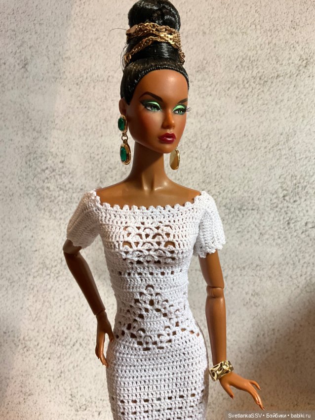 Человеческое платье адаптировано для куклы (фото 6)