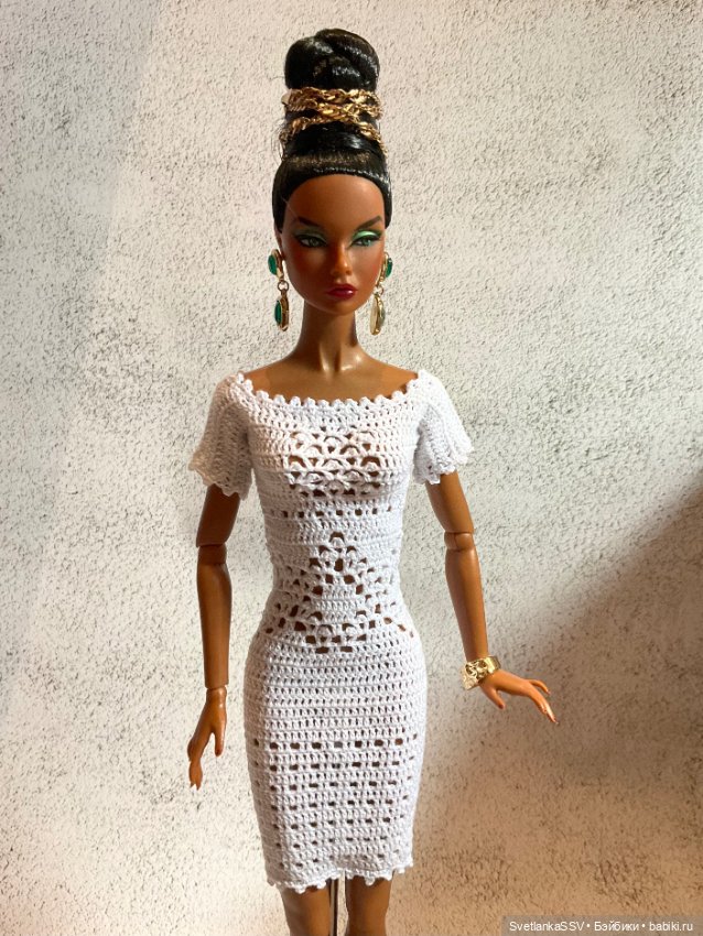 Человеческое платье адаптировано для куклы (фото 5)