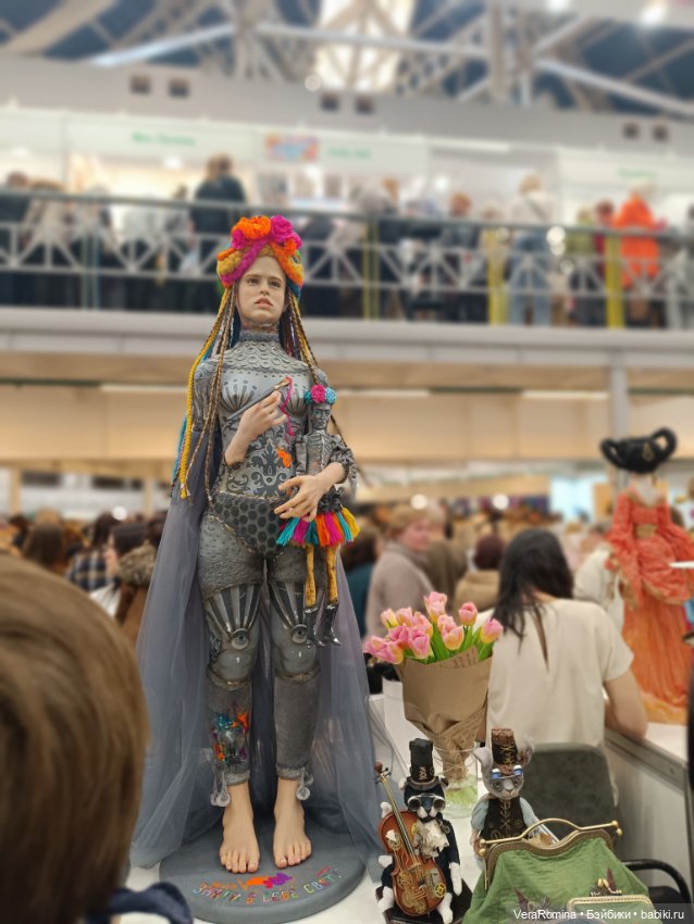 Выставка на Тишинке 2024 часть первая