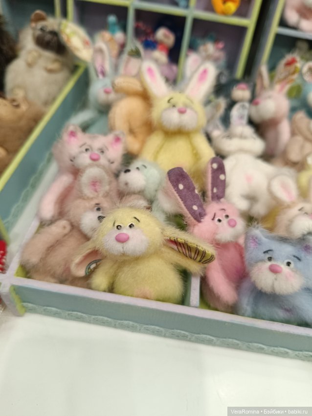 Выставка на Тишинке 2024 часть первая