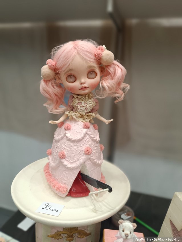 Выставка на Тишинке 2024 часть первая