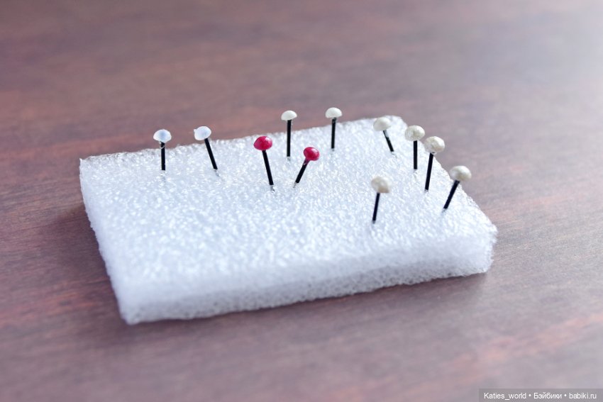 Серьги для кукол из зубчиков расчески и горячего клея (фото 5)