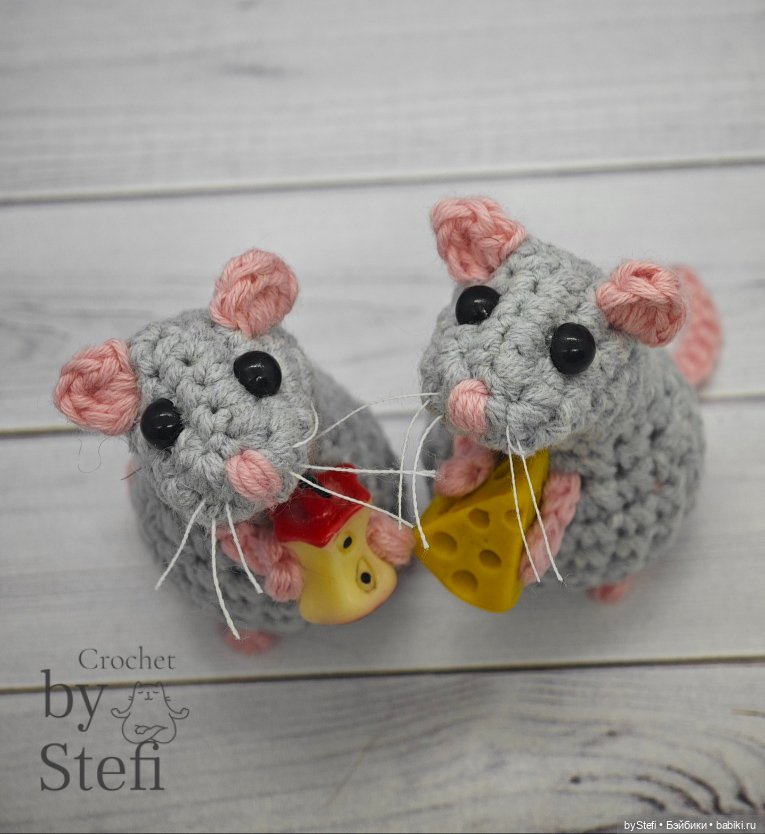 Соскучились? Я - да. Решила связать любимых мышатинок