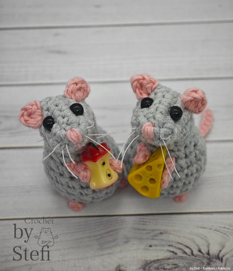 Соскучились? Я - да. Решила связать любимых мышатинок