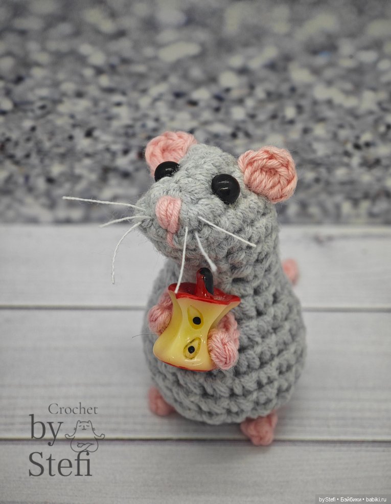 Соскучились? Я - да. Решила связать любимых мышатинок