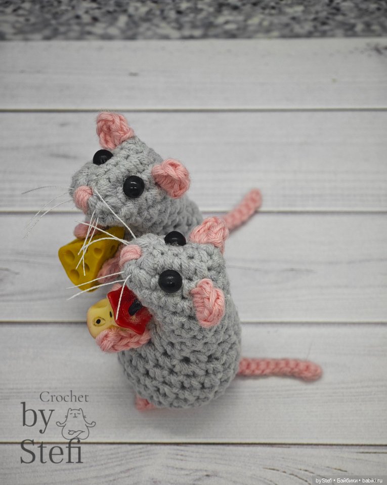 Соскучились? Я - да. Решила связать любимых мышатинок