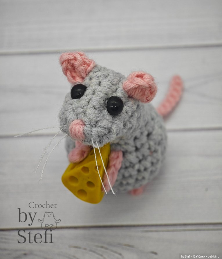Соскучились? Я - да. Решила связать любимых мышатинок