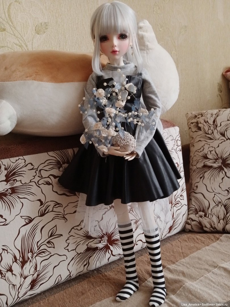 Серебряная лисичка обратилась на девушку (фото 3)