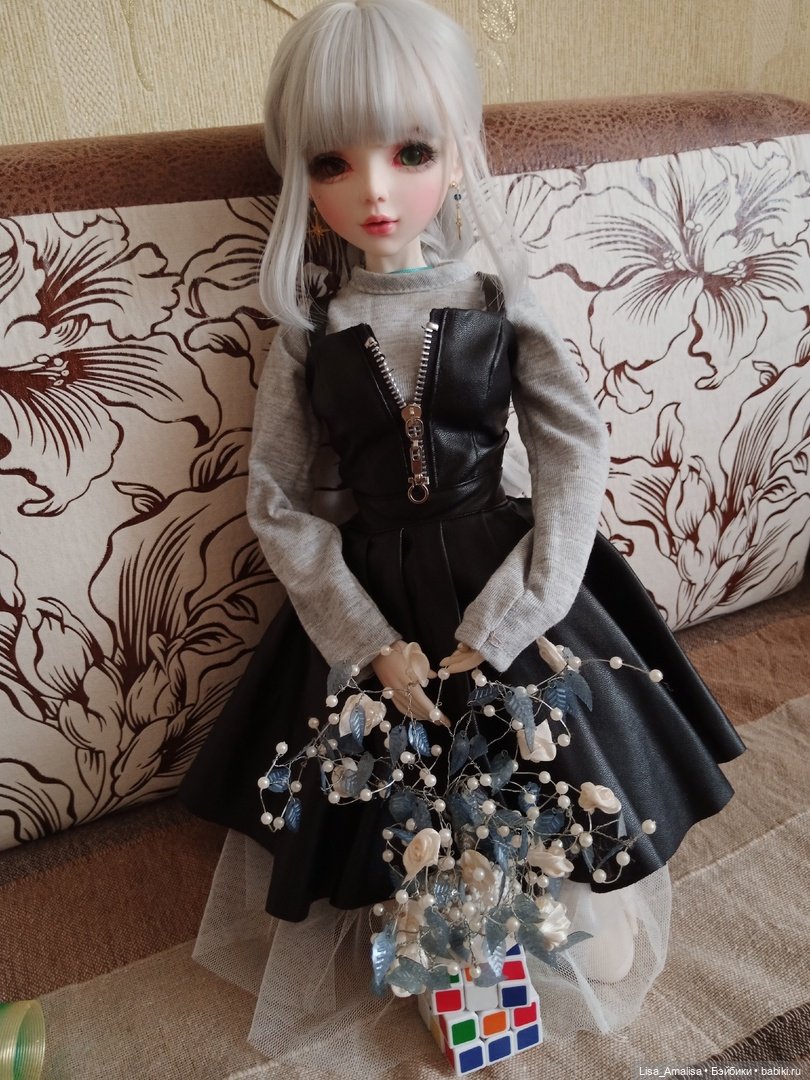 Серебряная лисичка обратилась на девушку (фото 4)