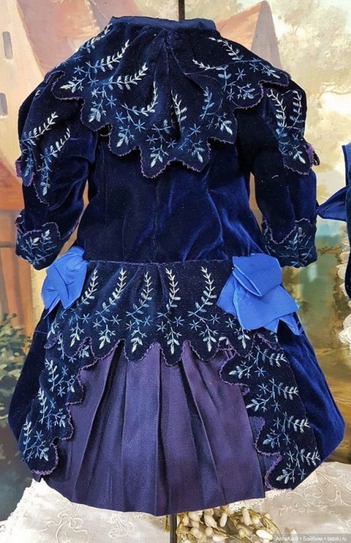 Платья для антикварных кукол с декором тесьмой, часть 2