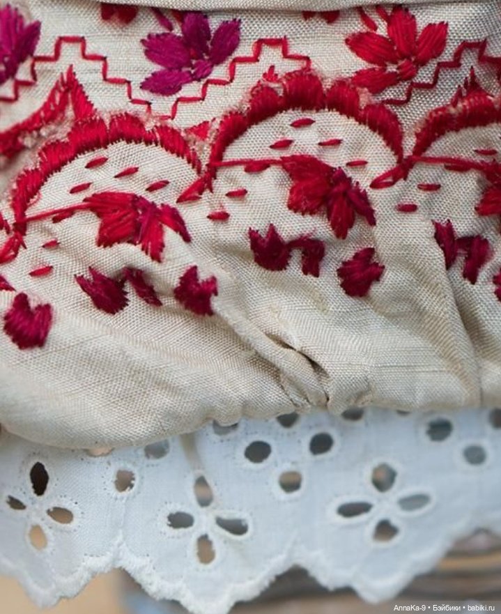 Платья для антикварных кукол с декором тесьмой, часть 2