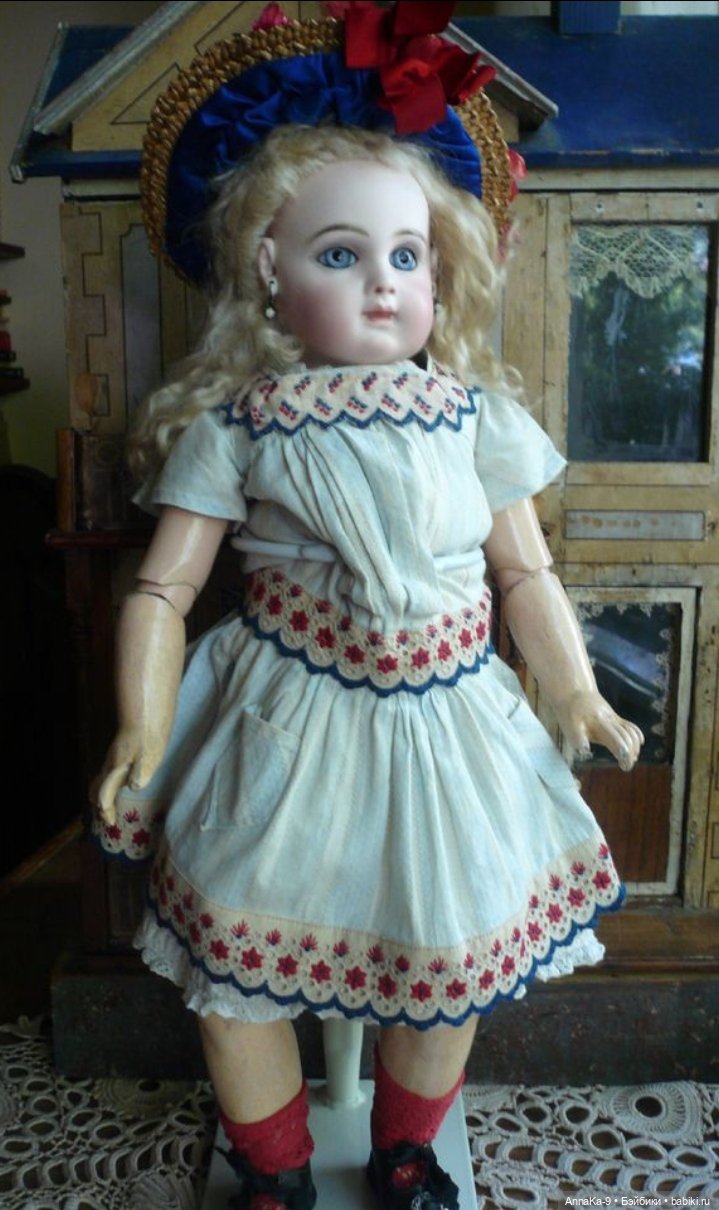 Платья для антикварных кукол с декором тесьмой, часть 2