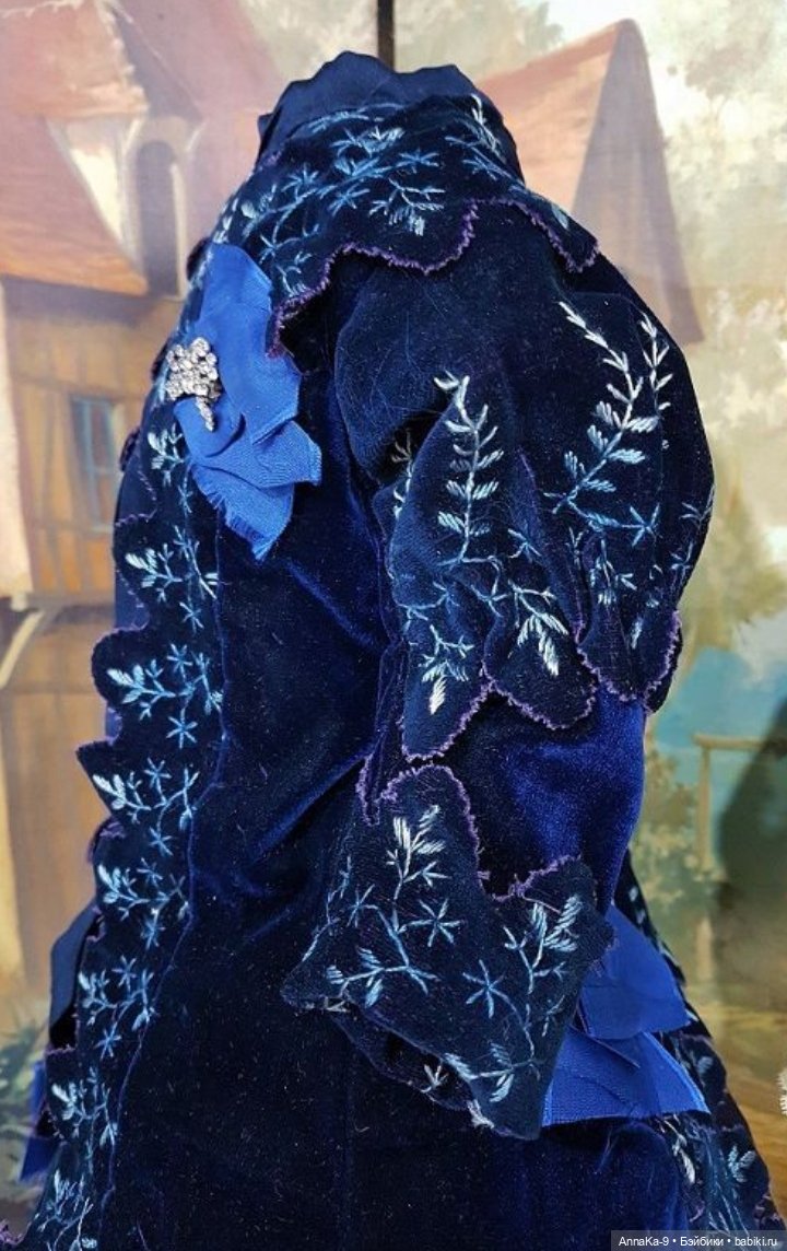 Платья для антикварных кукол с декором тесьмой, часть 2