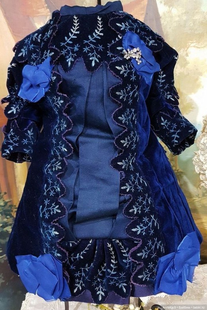 Платья для антикварных кукол с декором тесьмой, часть 2