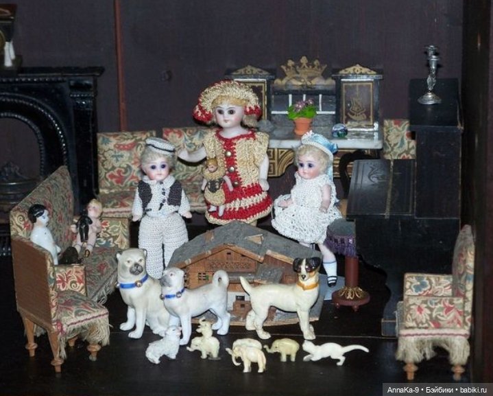 Сценки из кукольных домиков (фото 3)