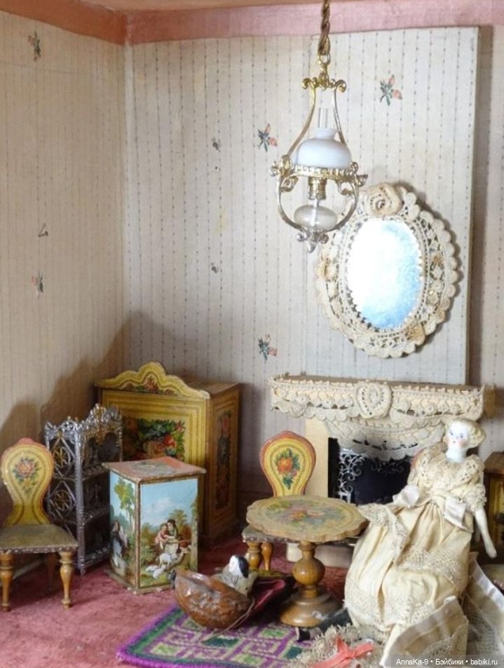 Сценки из кукольных домиков