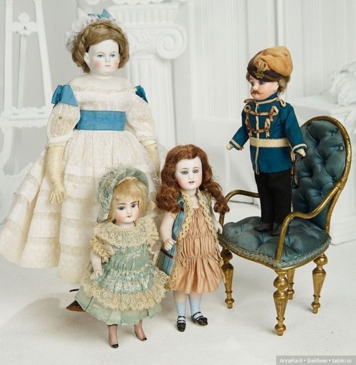 Сценки из кукольных домиков