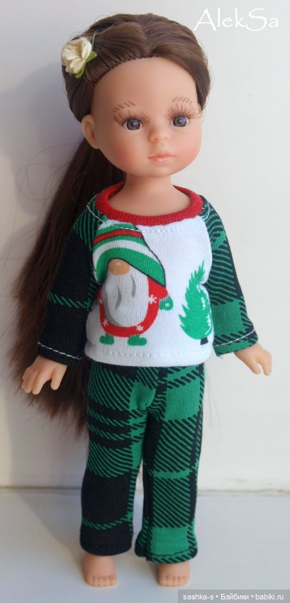 Запоздавшие новогодние гномы в пижамках