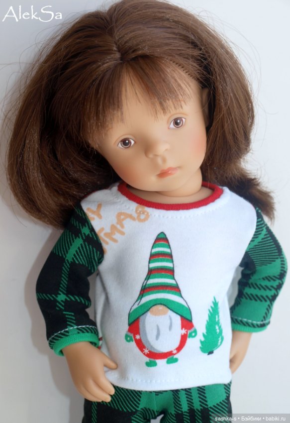 Запоздавшие новогодние гномы в пижамках