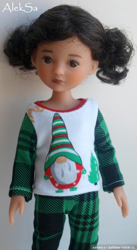 Запоздавшие новогодние гномы в пижамках