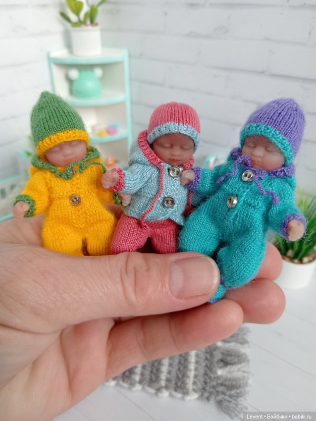 Как я одела малышей My mini baby Zuru