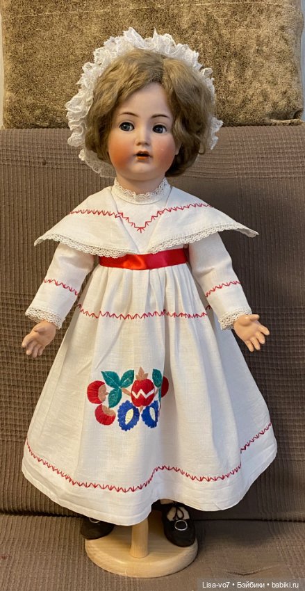 Белое с красным — Антикварные куклы Kämmer & Reinhardt (K*R): характерные