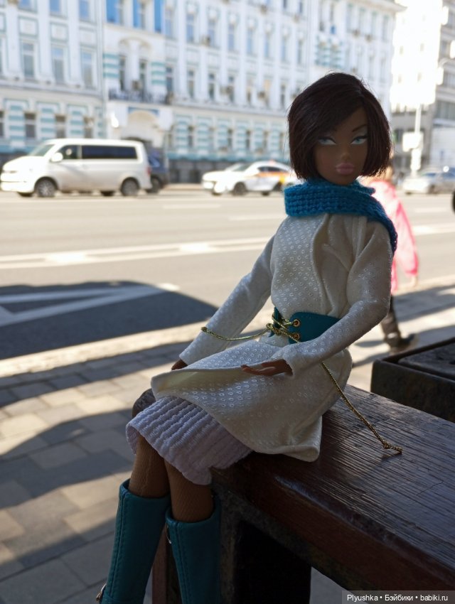 Весенняя тема: девушки и цветы