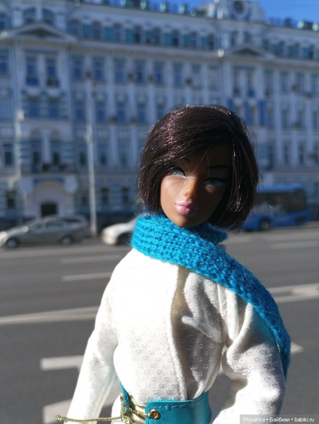 Весенняя тема: девушки и цветы