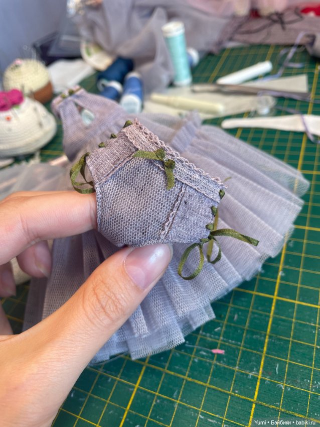 C рабочего стола — Одежда и обувь для кукол своими руками: фото (фото 4)