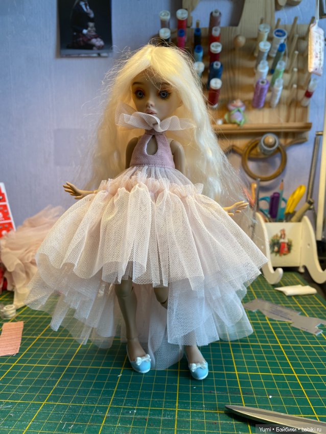 C рабочего стола — Одежда и обувь для кукол своими руками: фото (фото 7)