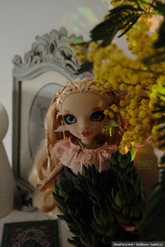 Фотосессия с мимозой — Куклы Rainbow High (Рейнбоу Хай