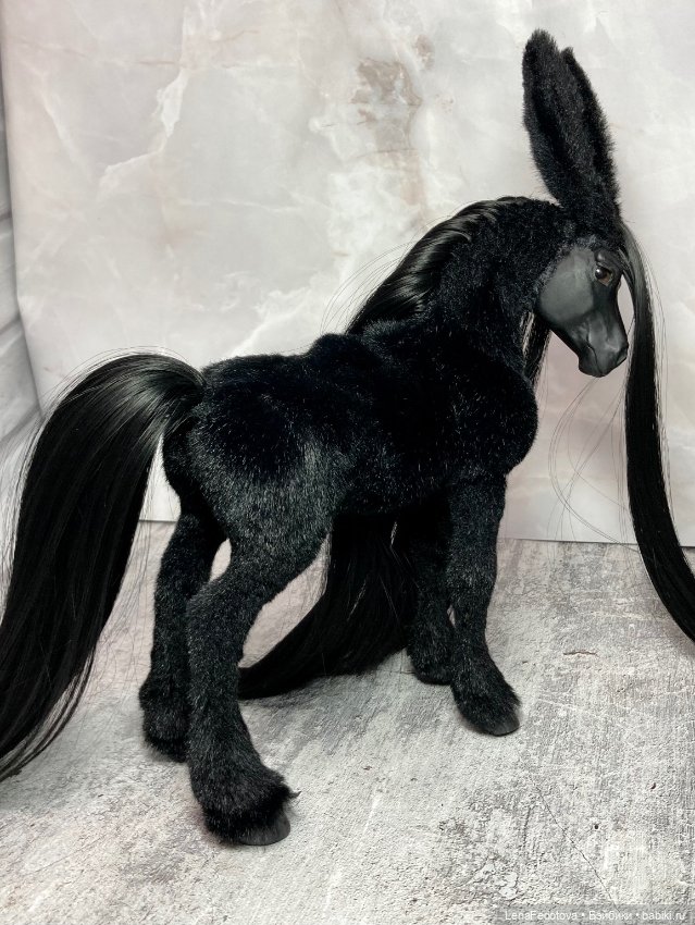 Вороной Конёк-Горбунок — Игрушки в смешанной технике (мех и глина): Арт