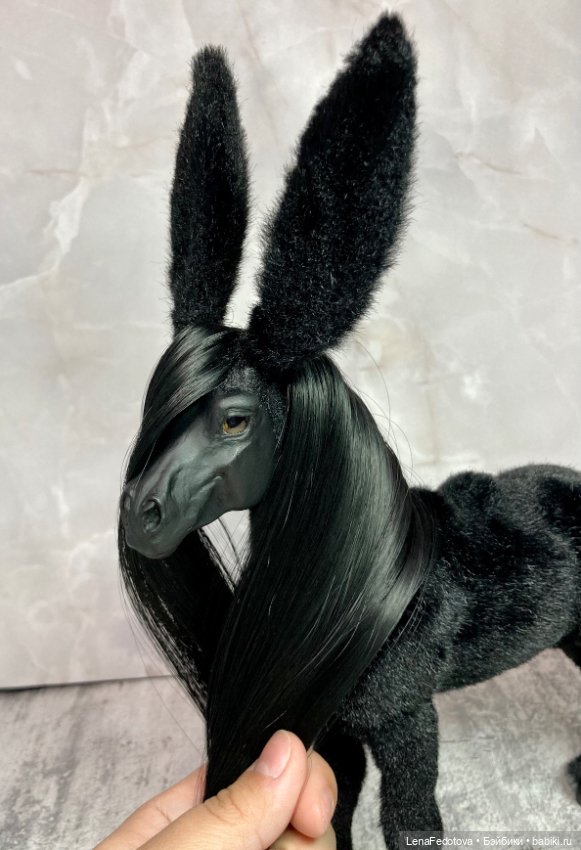 Вороной Конёк-Горбунок — Игрушки в смешанной технике (мех и глина): Арт (фото 6)