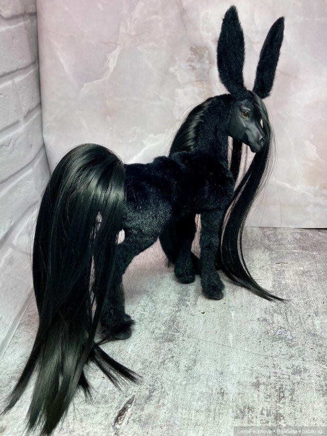 Вороной Конёк-Горбунок — Игрушки в смешанной технике (мех и глина): Арт (фото 3)