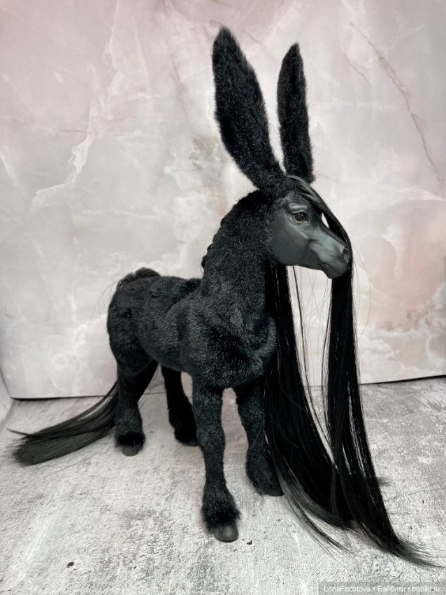 Вороной Конёк-Горбунок — Игрушки в смешанной технике (мех и глина): Арт (фото 4)