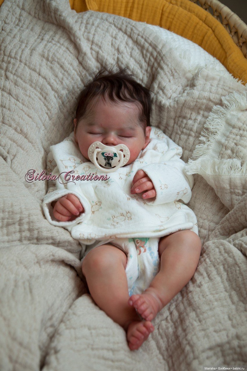 Ginebra скульптора Teresa de Castro, автор прототипа Silvia Ezquerra