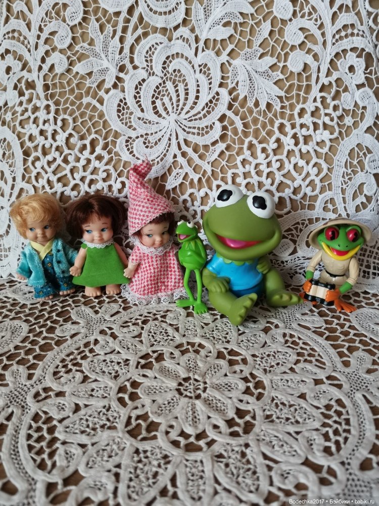 День лягушки — Коллекции игровых кукол (Playline): фото полок (фото 3)